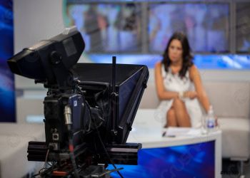 دورة تدريبية متخصصة في إنتاج البرامج التلفزيونية