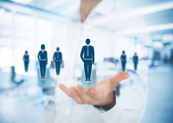 دورة القوة الثلاثية في خدمة العملاء وفن البيع وأسرار التسويق الاستراتيجي