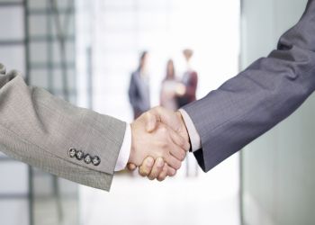 دورة استراتيجيات التفكير الريادي لخلق قيمة مستدامة لأصحاب المصلحة والمجتمع