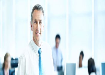 دورة في الإدارة المرنة وكيفية التعامل مع مختلف الأطراف في العملية الإدارية