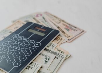 دورة التنبؤ بالتدفقات النقدية وتقييم الأعمال التجارية