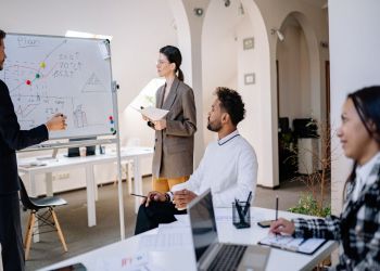 دورة تدريبية في أفضل ممارسات الإدارة الاستراتيجية في القطاع المصرفي
