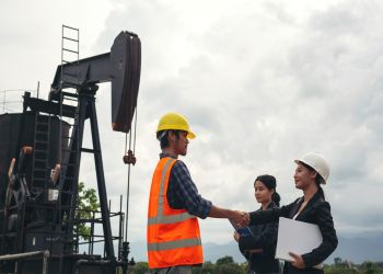 Advanced Public Relations Program for the Oil and Gas Industry 