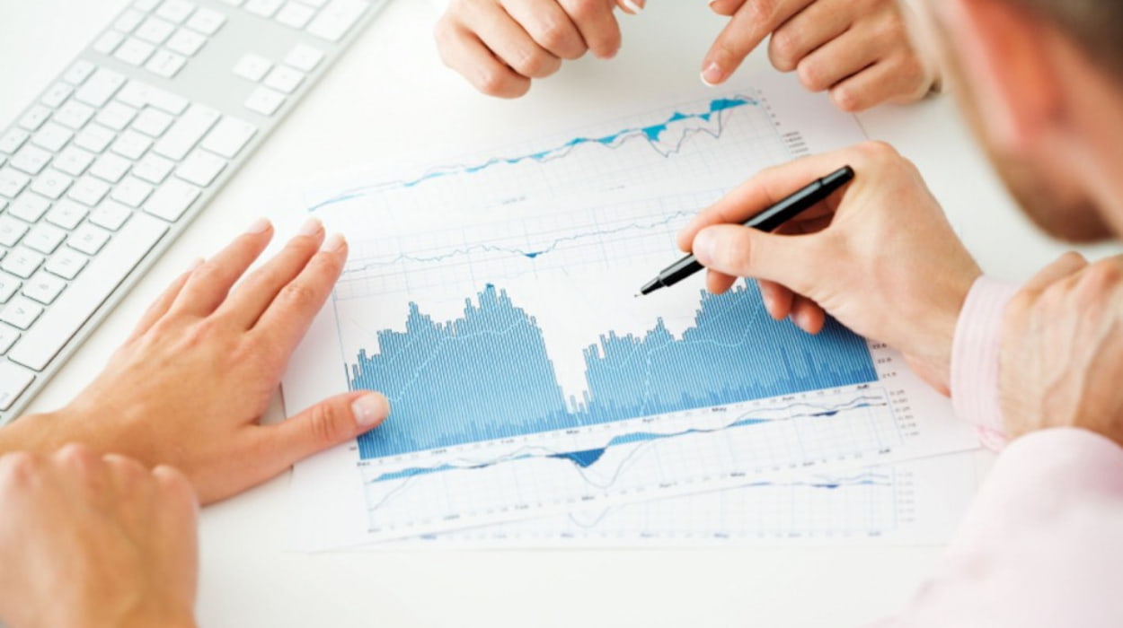 دبلوم مختبر تحليل البيانات